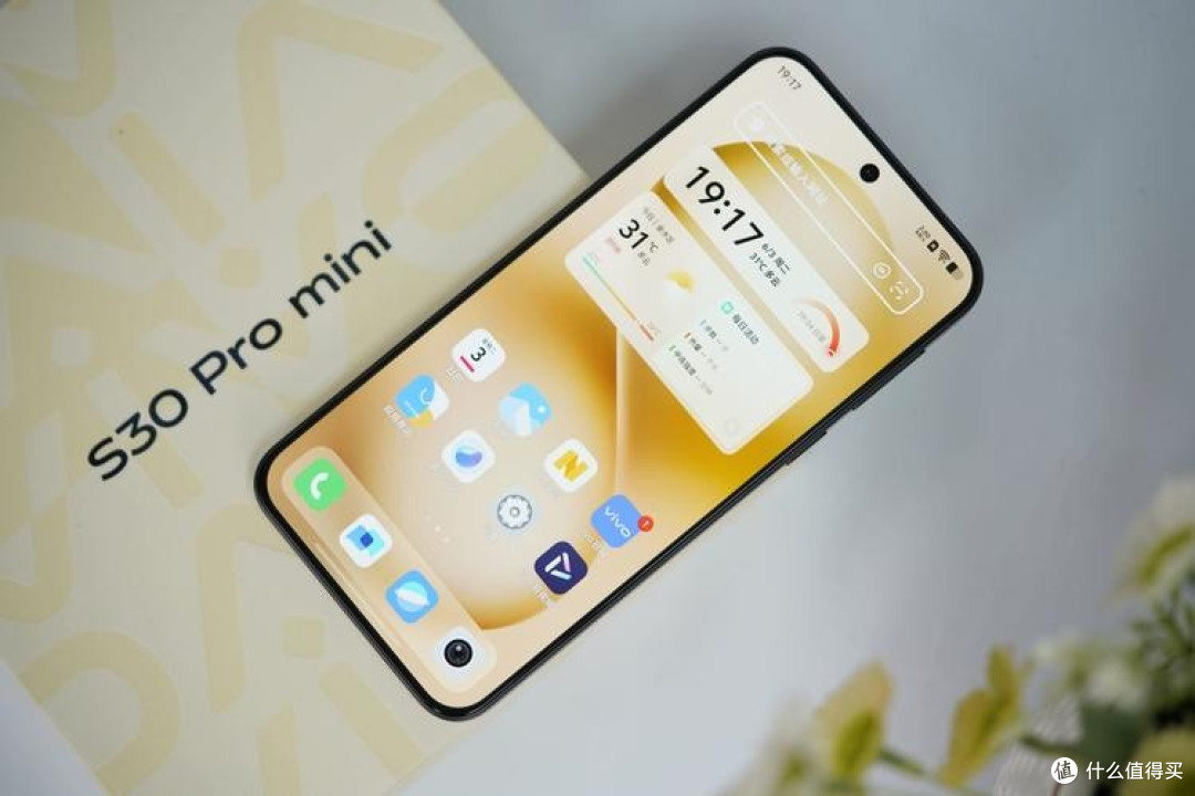 vivo小屏旗舰，6500mAh+IP69满级防水+三主摄，跌至2769元