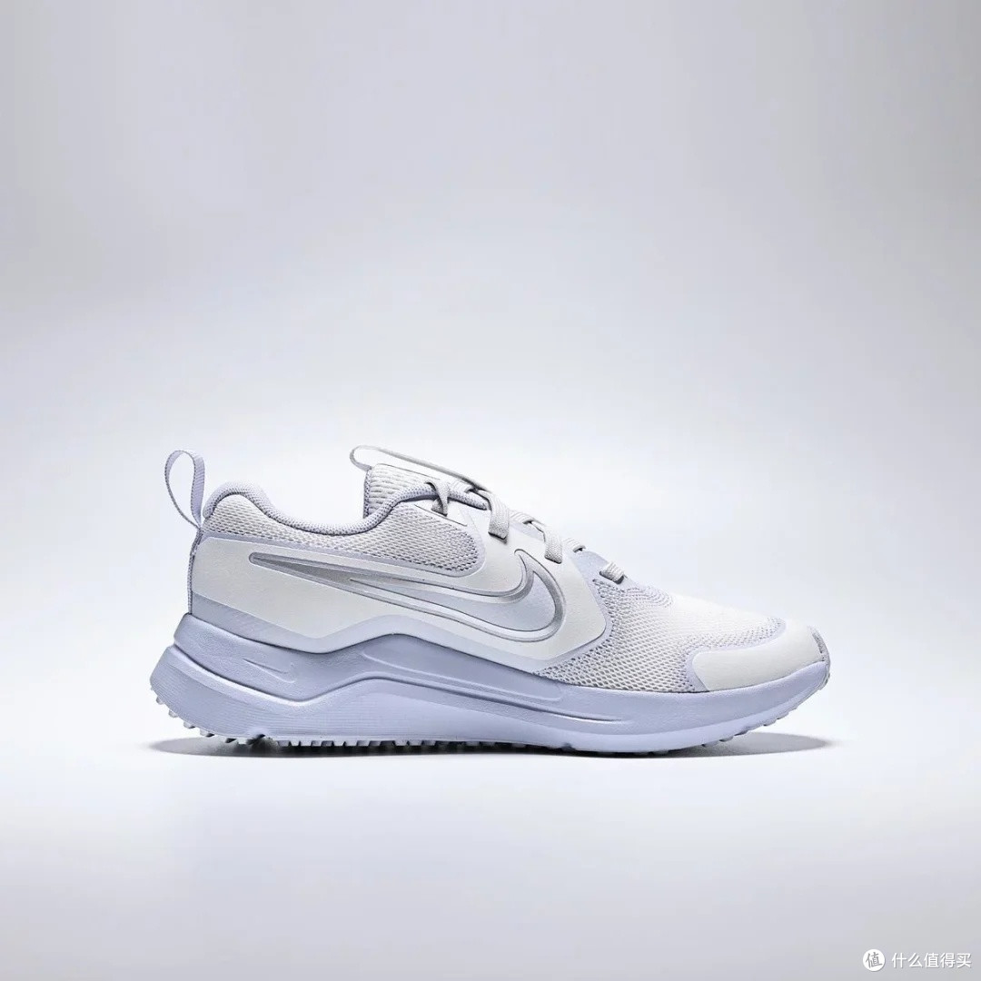 Nike COSMIC RUNNER (GS):孩子运动好伙伴