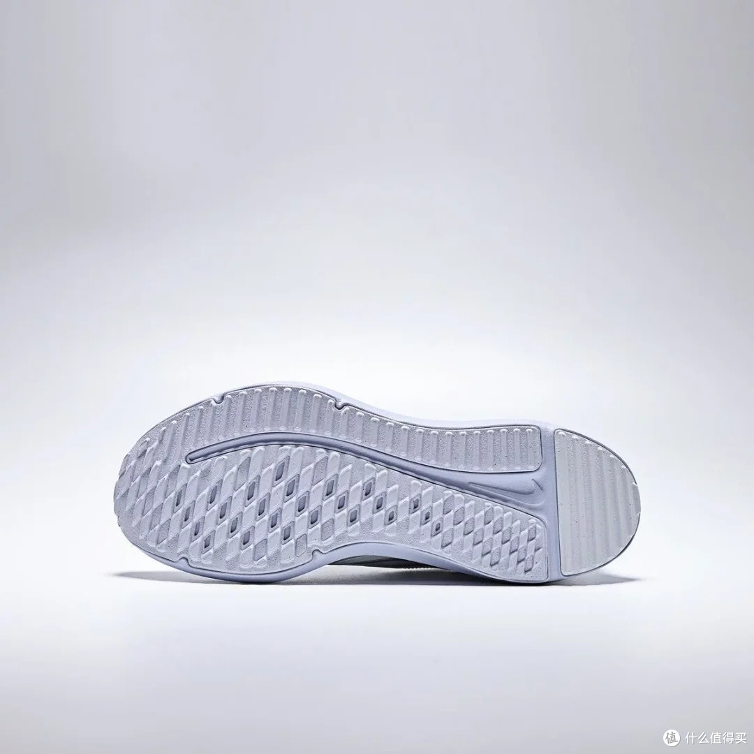 Nike COSMIC RUNNER (GS):孩子运动好伙伴
