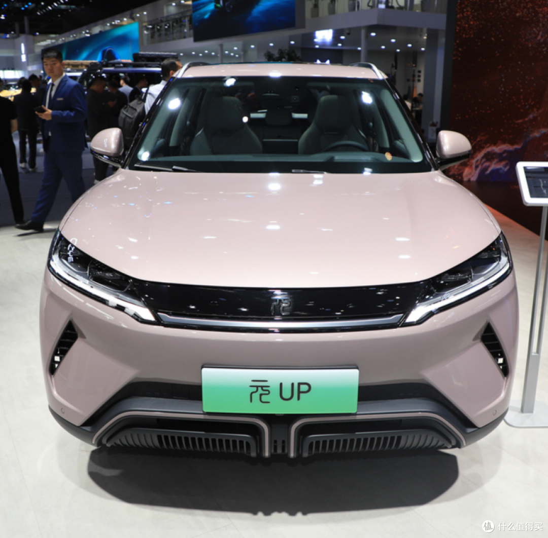 比亚迪小型SUV元UP汽车