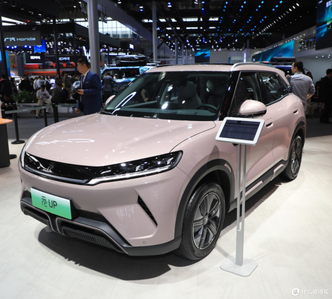 比亚迪小型SUV元UP汽车