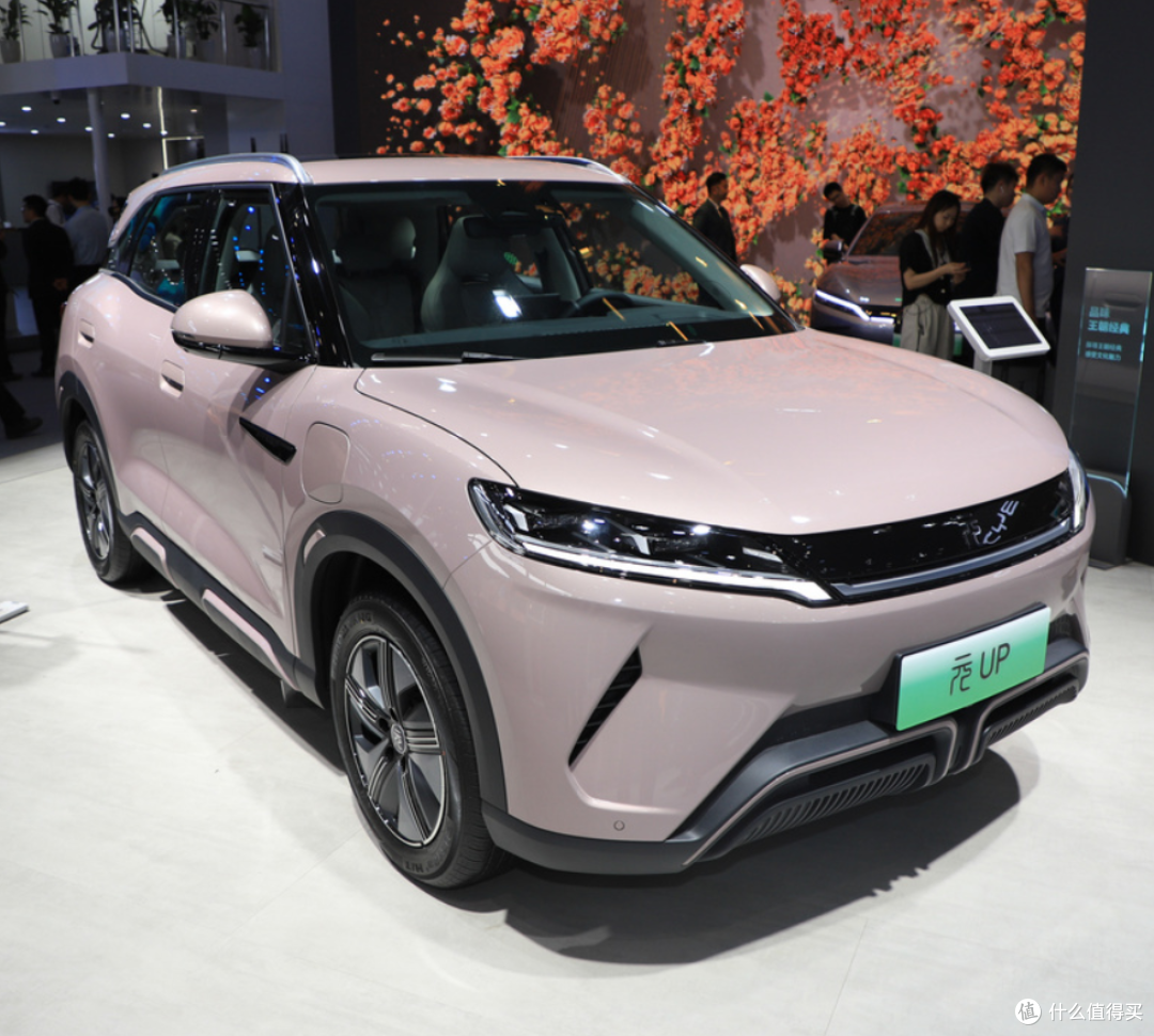 比亚迪小型SUV元UP汽车
