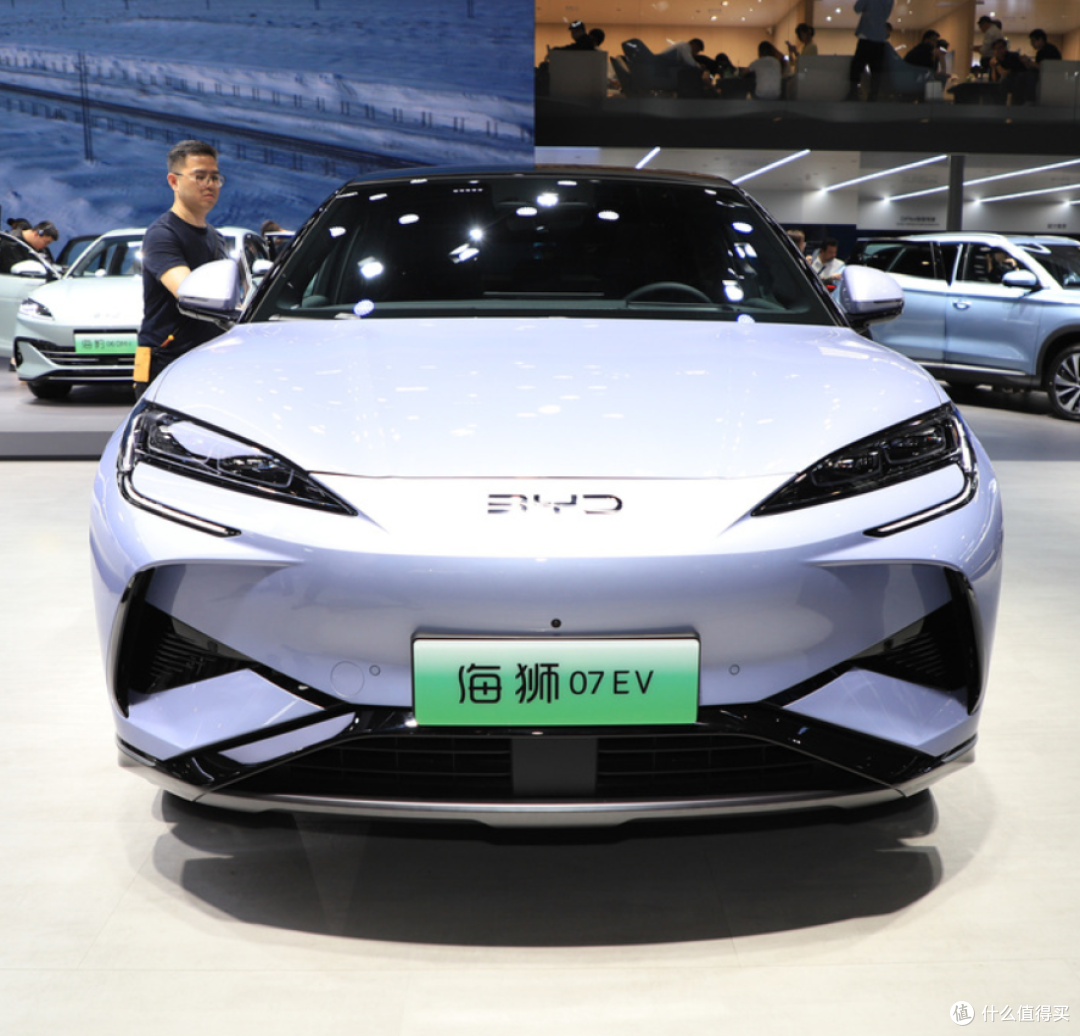 比亚迪海狮电动MPV版汽车