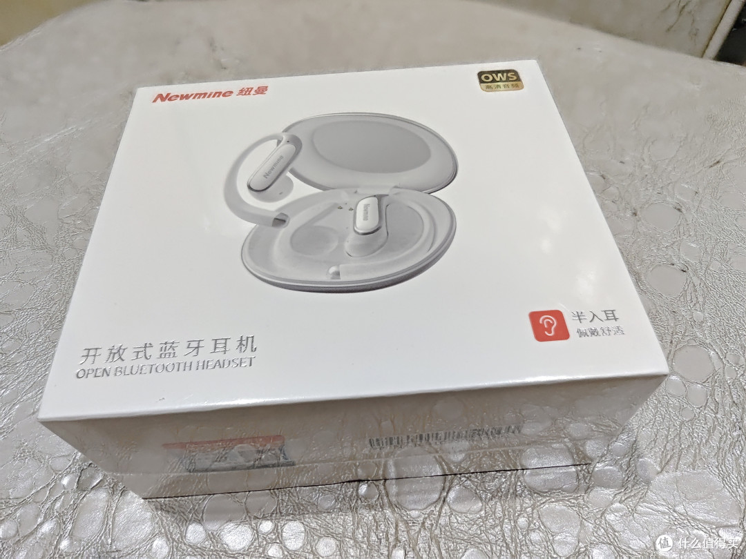 解放双耳新体验——纽曼挂耳式蓝牙耳机LY65