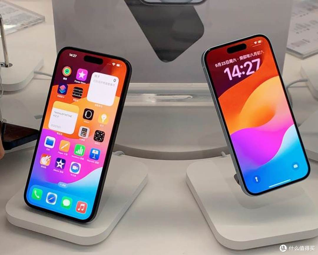 旗舰市场“真香机”:iPhone 15降至3899元,这波捡漏太爽了!