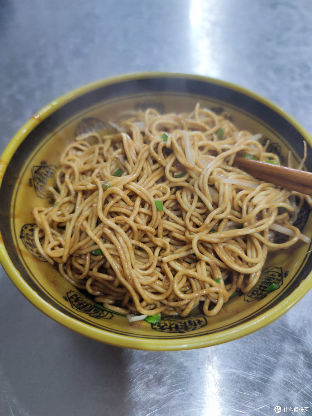 我心中的两大面食“顶流”-襄阳牛肉面和武汉热干面。

