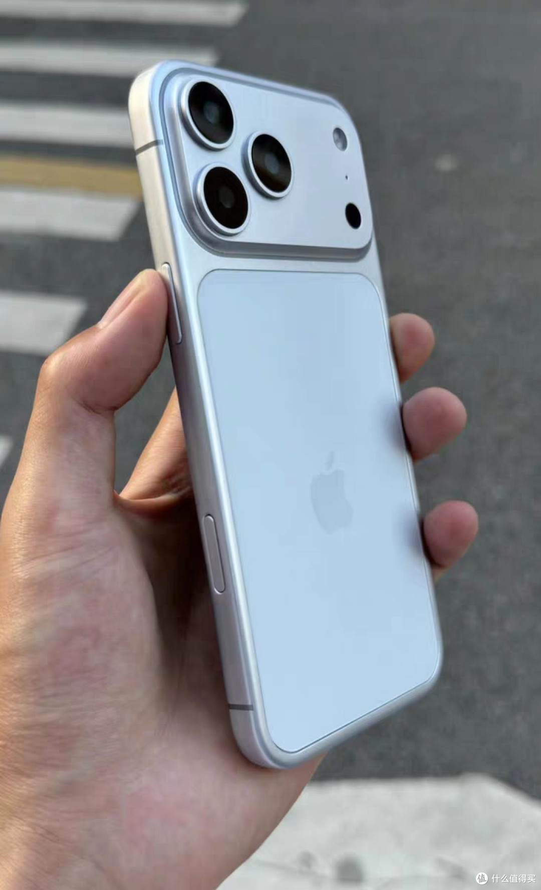 iPhone 17发布会:功能阉割引失望