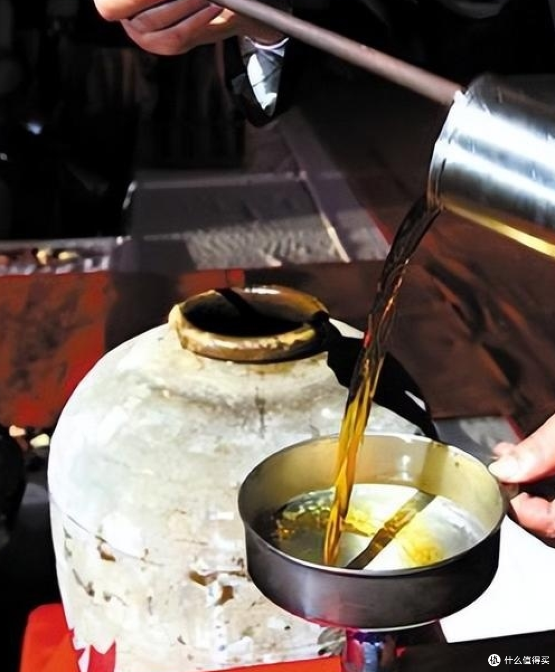 时间馈赠的液体古董:黄酒收藏,一场与时光的温柔对话