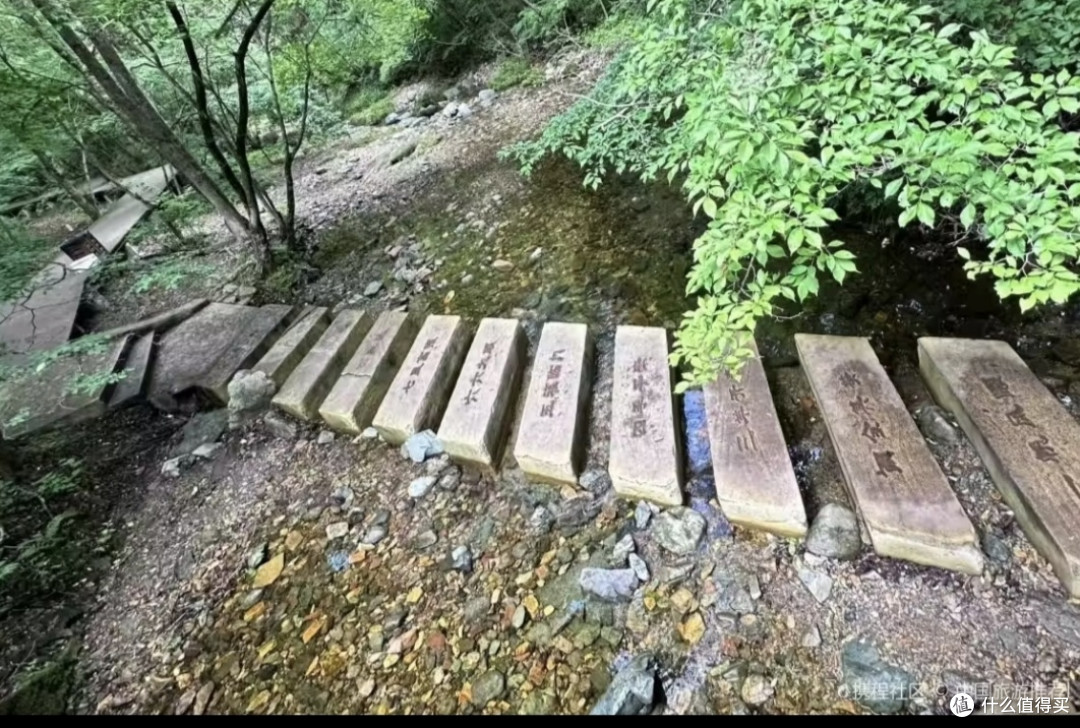 避开人潮，探寻天门山秋色