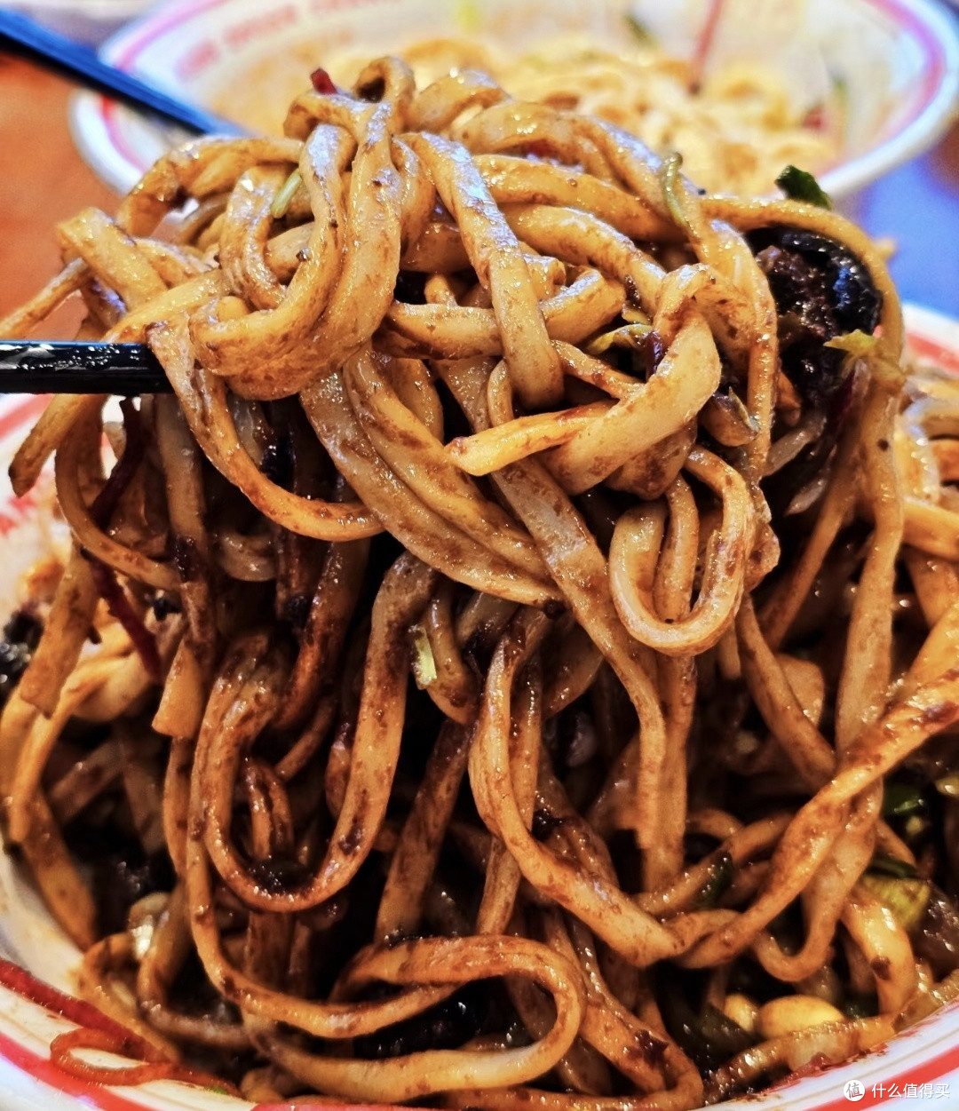 来北京旅游:老北京炸酱面,一口尝尽京味儿家常