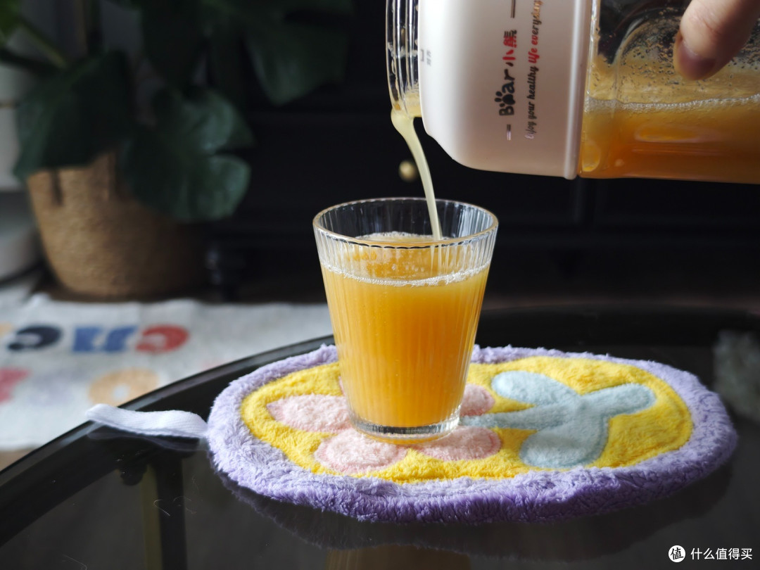 小熊 LLJ-G05H5水果榨汁机实测,这“吨吨杯” 真能处!