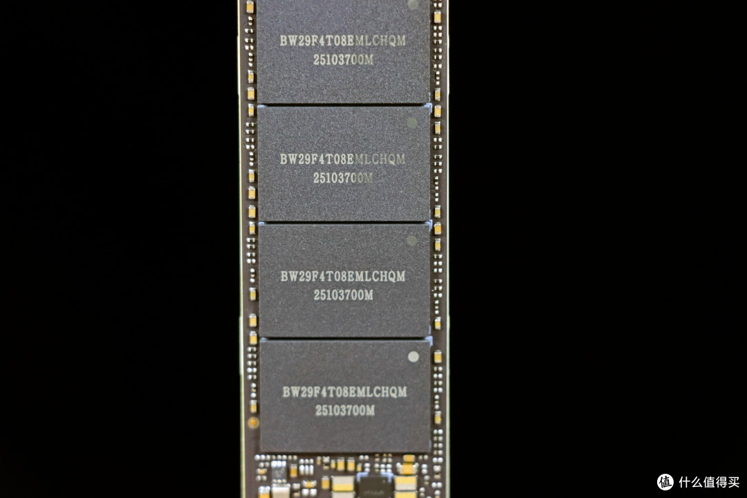 diy 装机与 AI 高性价比存储——宏碁掠夺者 GM9 2TB / GM7 2TB