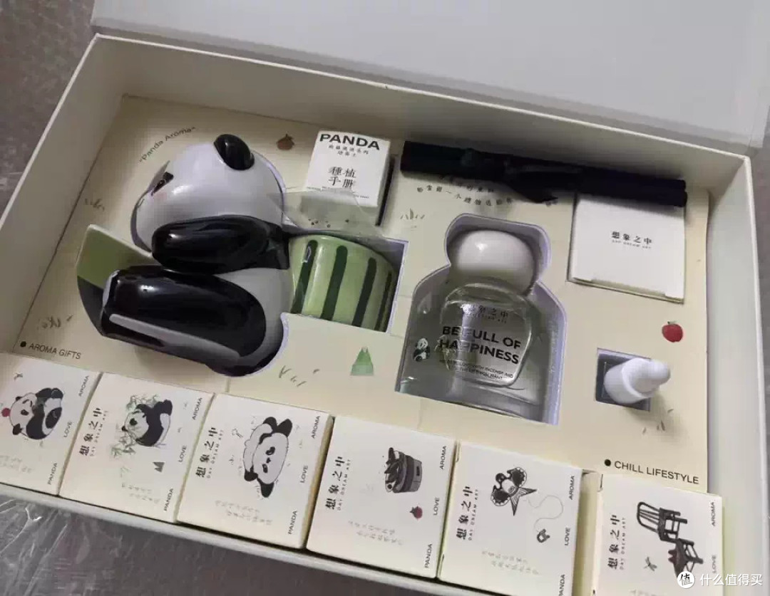熊猫文创香薰礼盒，中秋送礼的小众心动之选