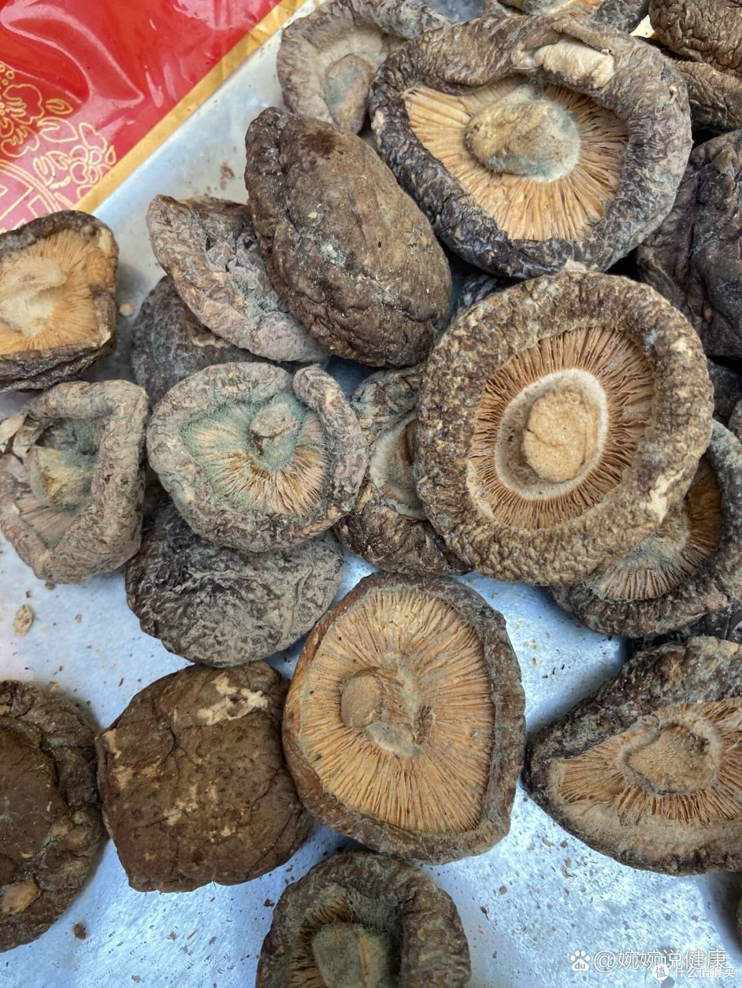 这5种食物,看似能吃实际上“有毒”,尽快丢掉,千万别舍不得!