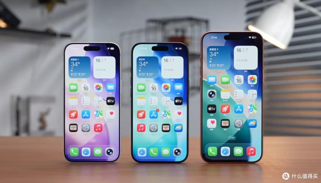 iPhone 17上市后,三款都卖爆了,为什么国人越吐槽越要买?