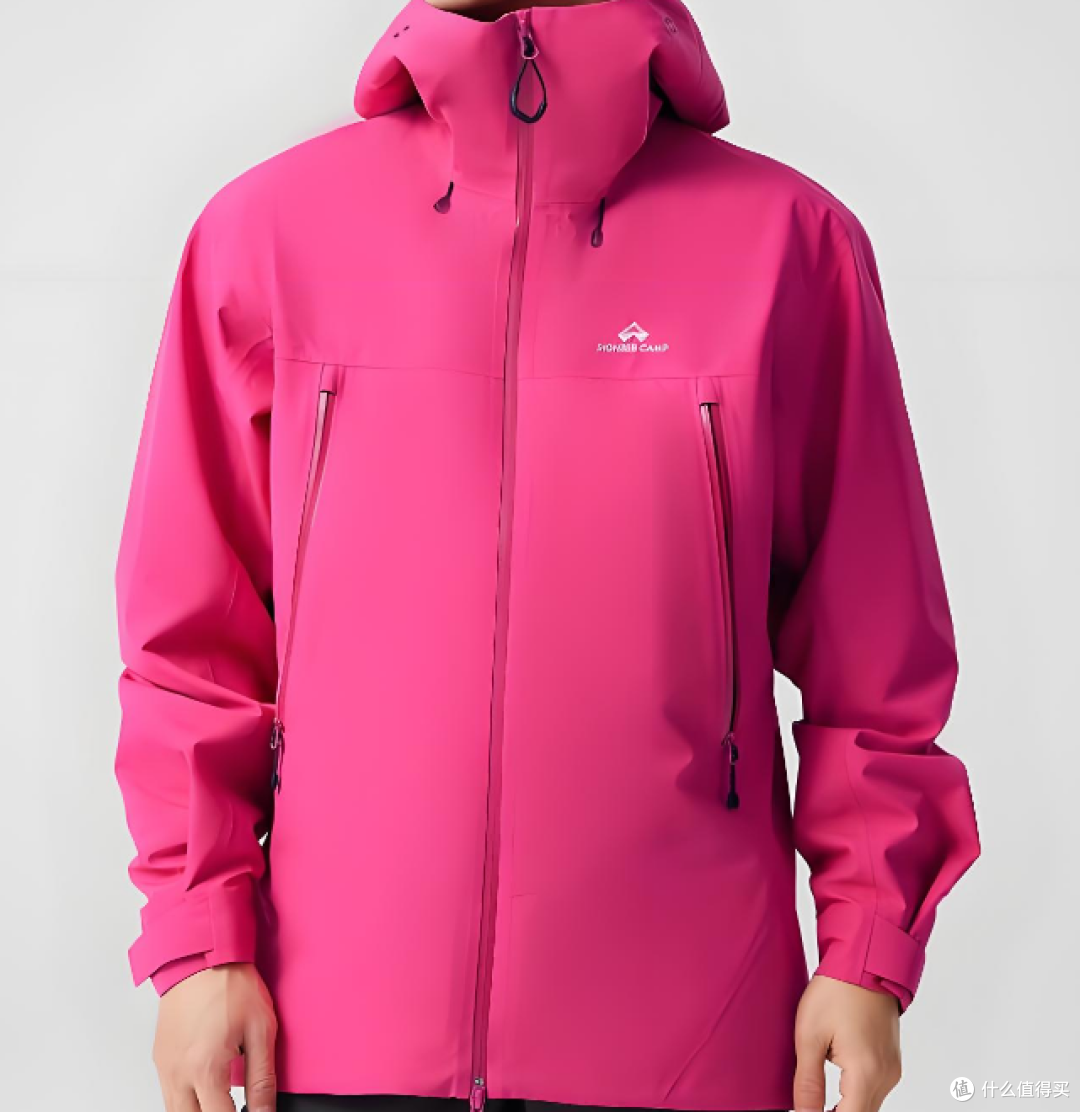 户外登山冲锋衣对决:品牌排行榜前十名该怎么选?不花冤枉钱!