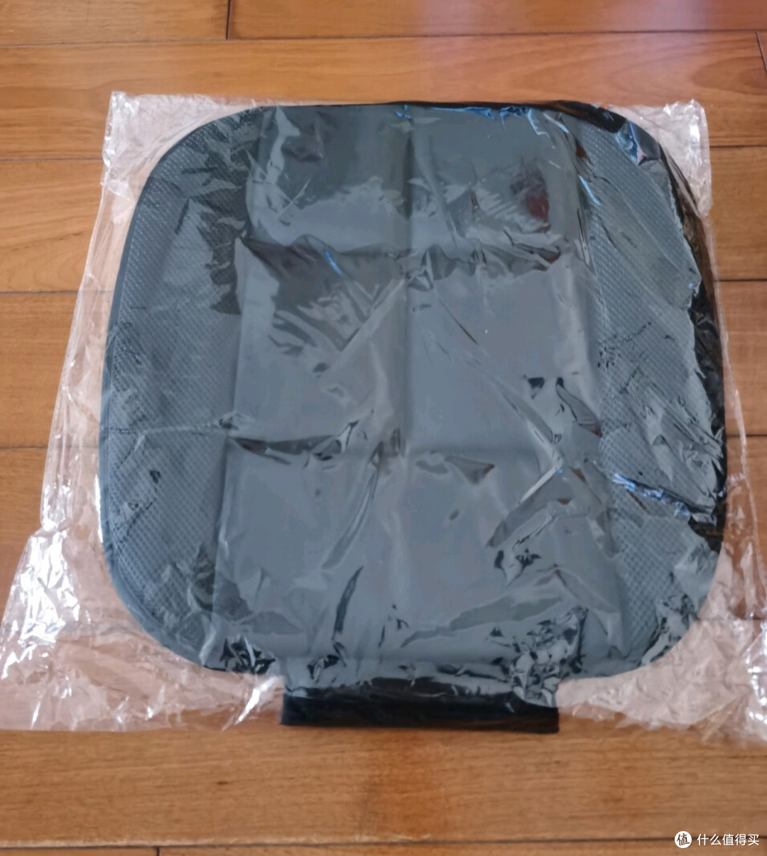 好车用品推荐:迪加伦四季通用日式汽车竹炭坐垫透气