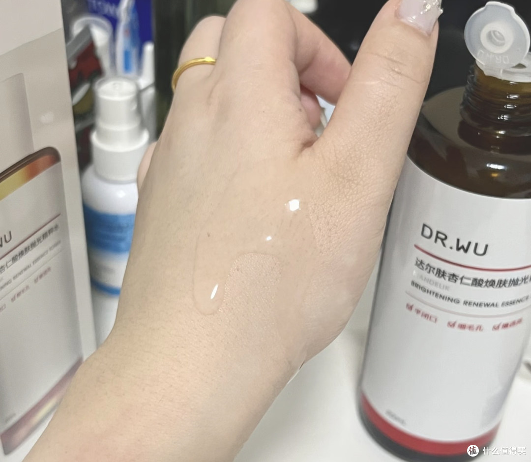 达尔肤杏仁酸抛光水，油皮清爽必备