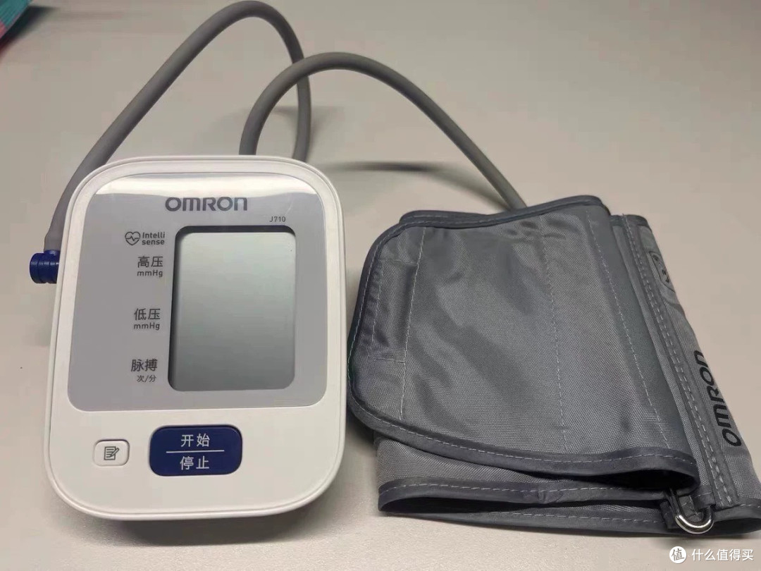 欧姆龙J710血压计：家用医用级的精准测压标杆