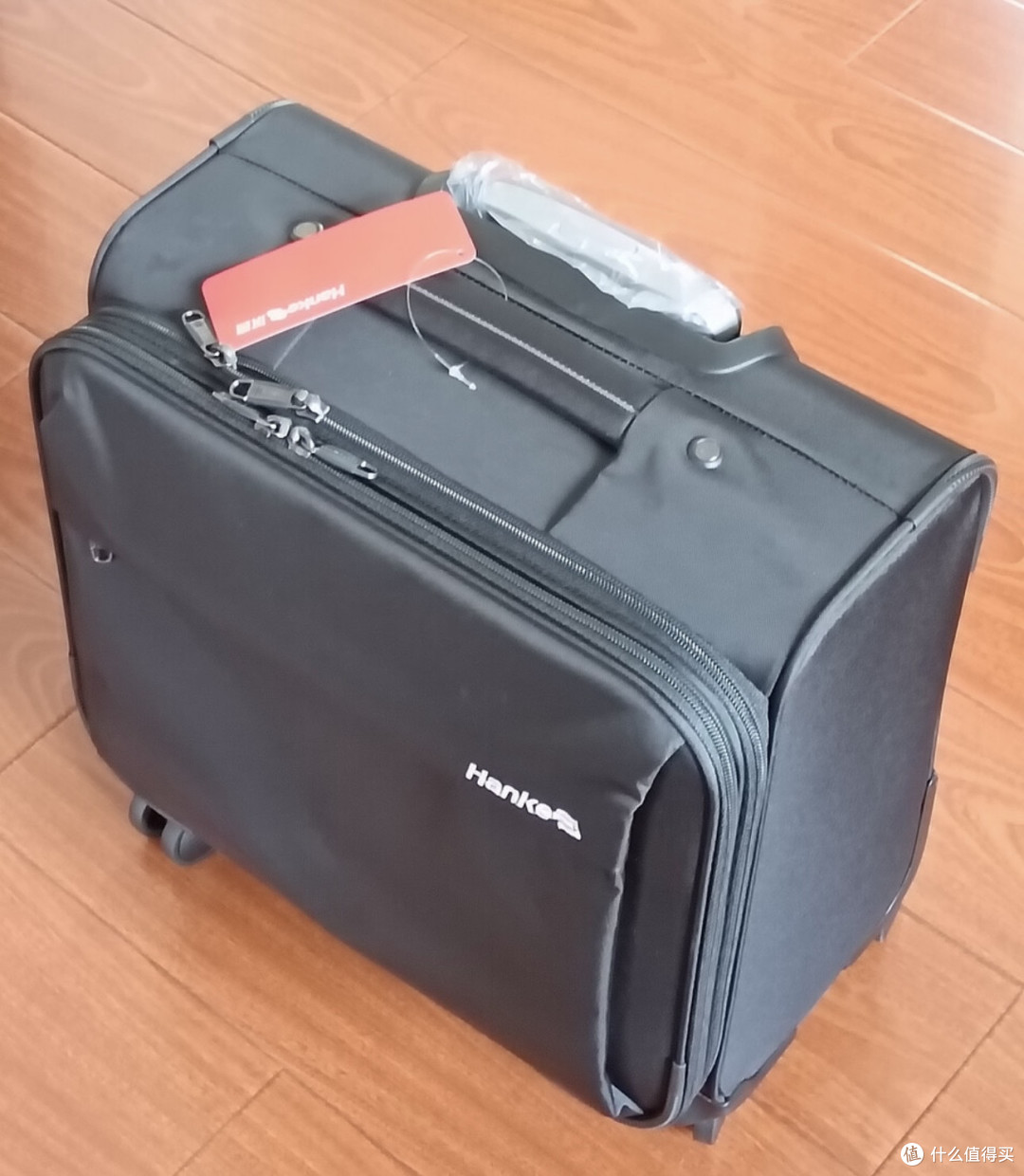 汉客16英寸商务旅行箱测评