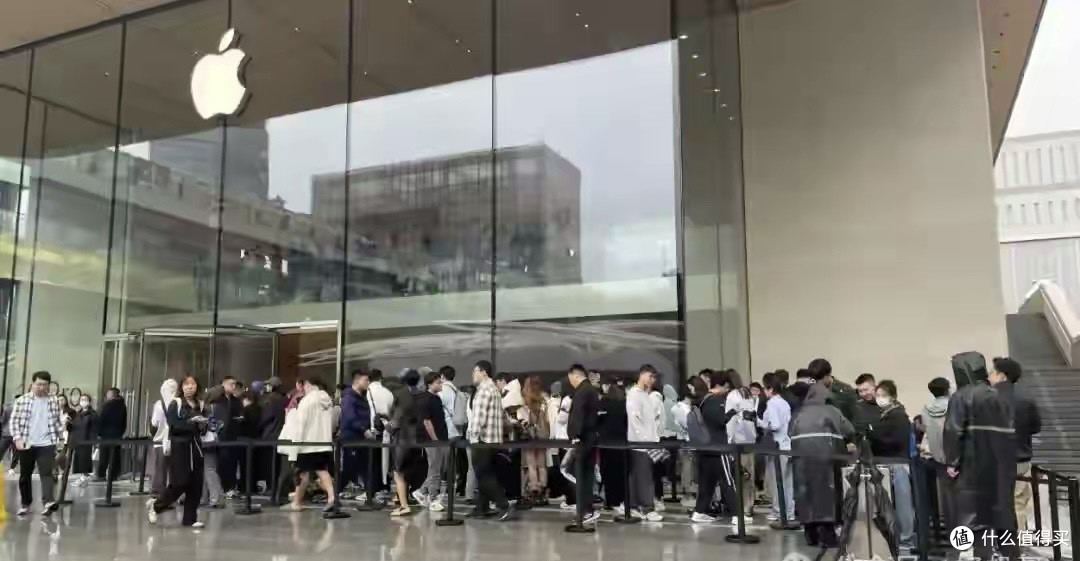 震撼首发!华为Mate 80携黑科技登场,5499元起售价太亲民!