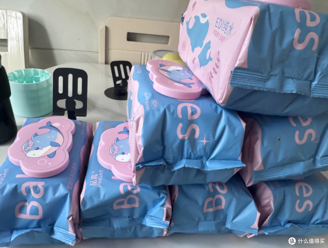 新手宝妈踩遍雷后封神的湿巾!品高这罐我囤到娃 6 个月👶