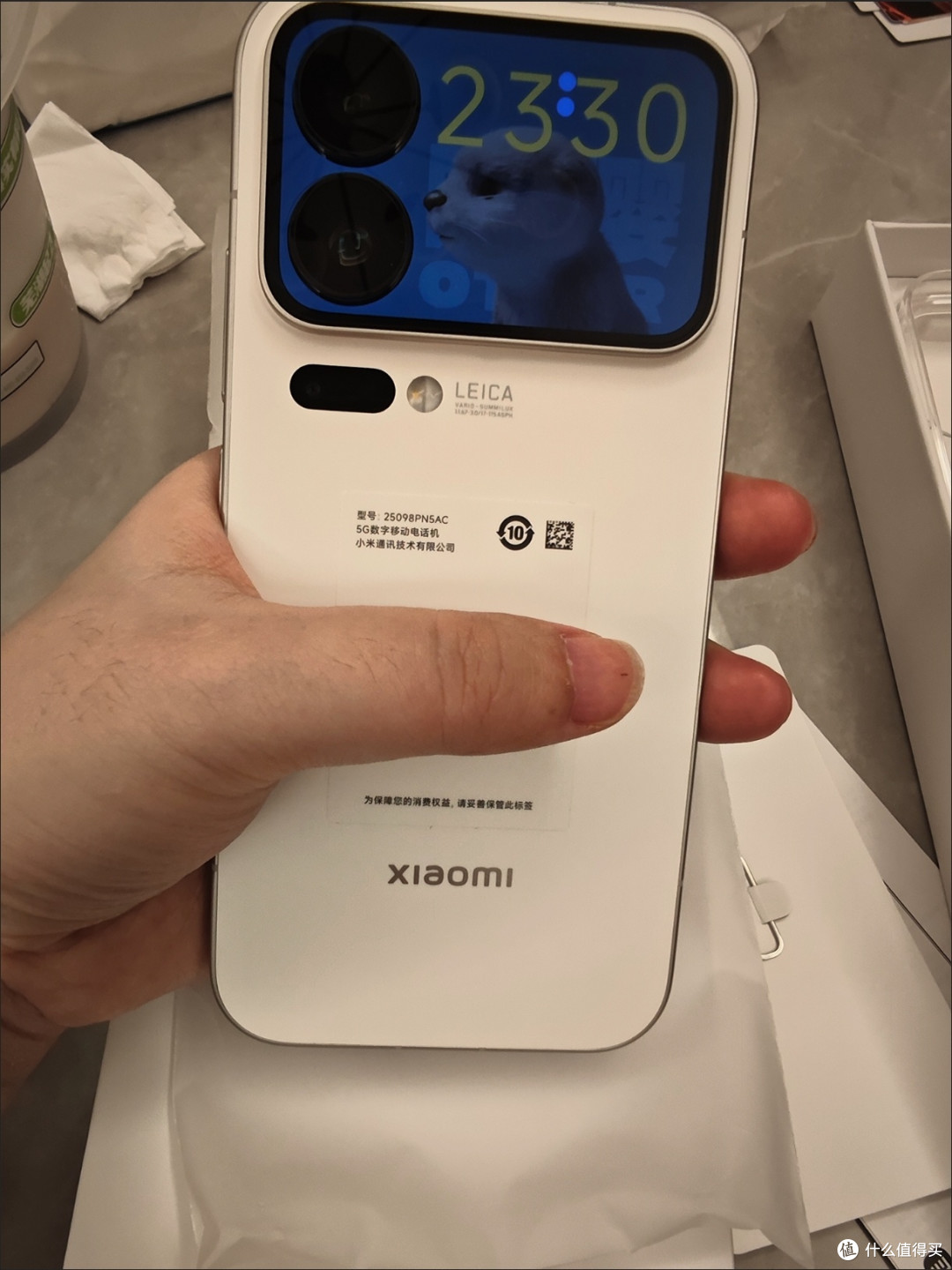小米17 Pro：带背屏和长焦的实用旗舰机