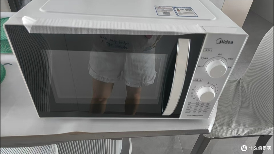 360°转盘加热，食物均匀受热