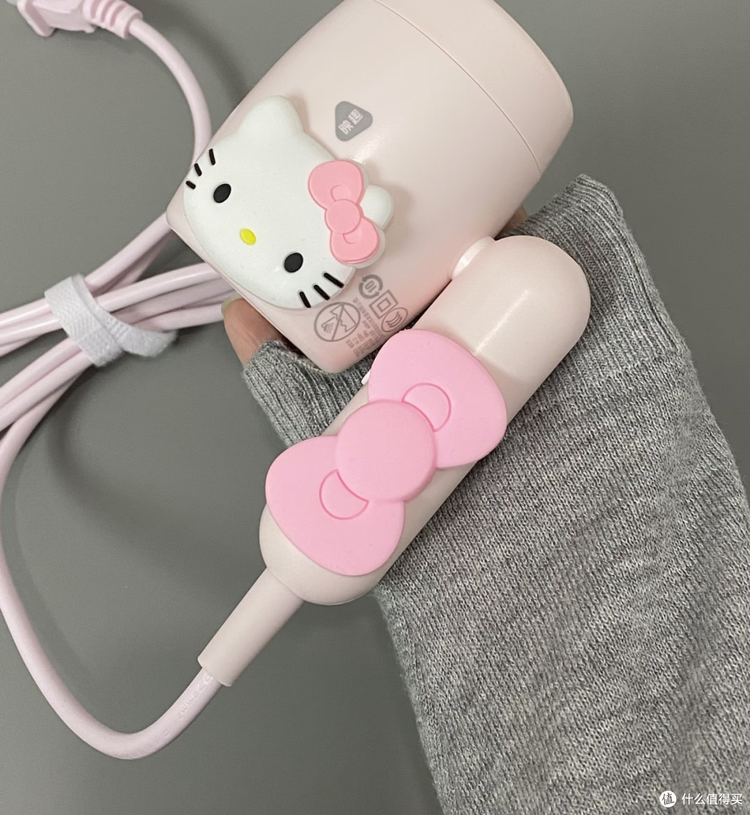 粉嘟嘟吹风机:宿舍党必备