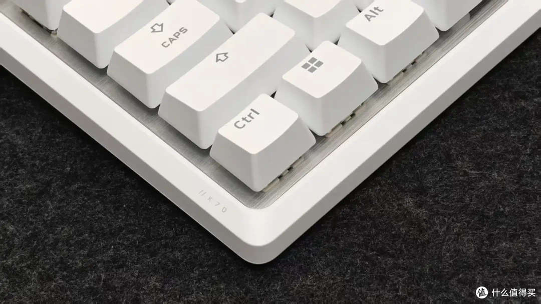海盗船新款磁轴键盘开箱——K70PRO TKL加量不加价