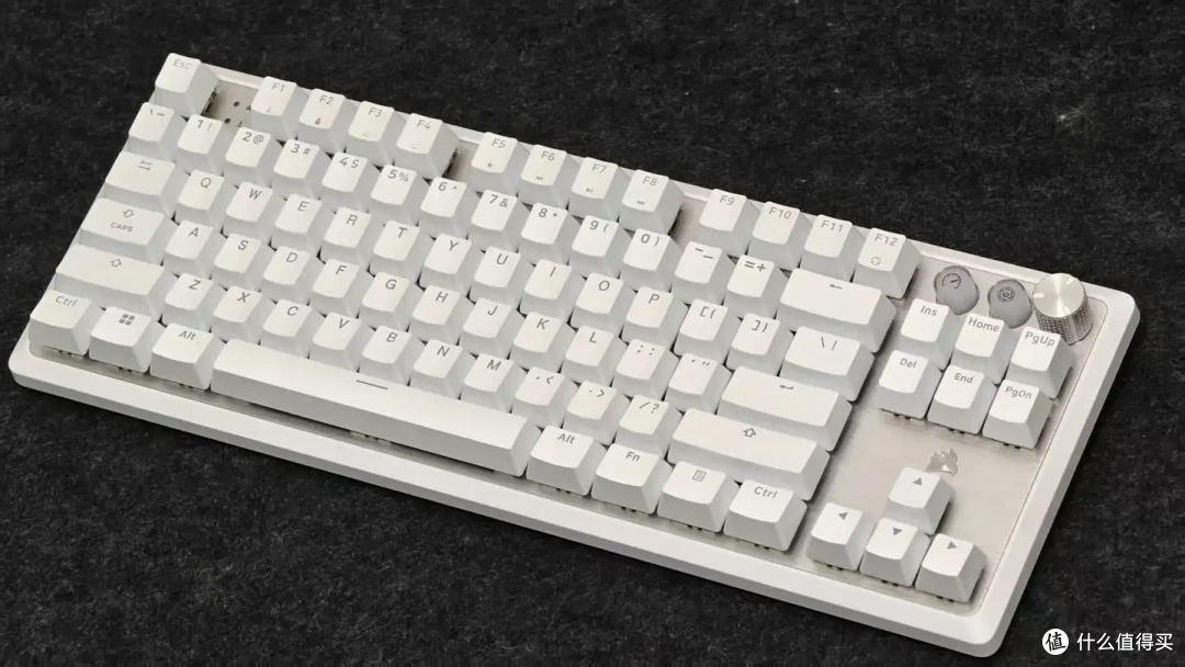 海盗船新款磁轴键盘开箱——K70PRO TKL加量不加价