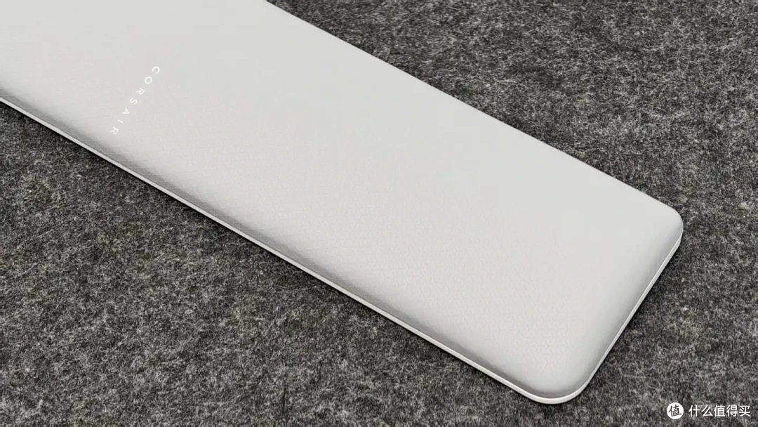 海盗船新款磁轴键盘开箱——K70PRO TKL加量不加价