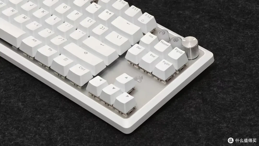 海盗船新款磁轴键盘开箱——K70PRO TKL加量不加价