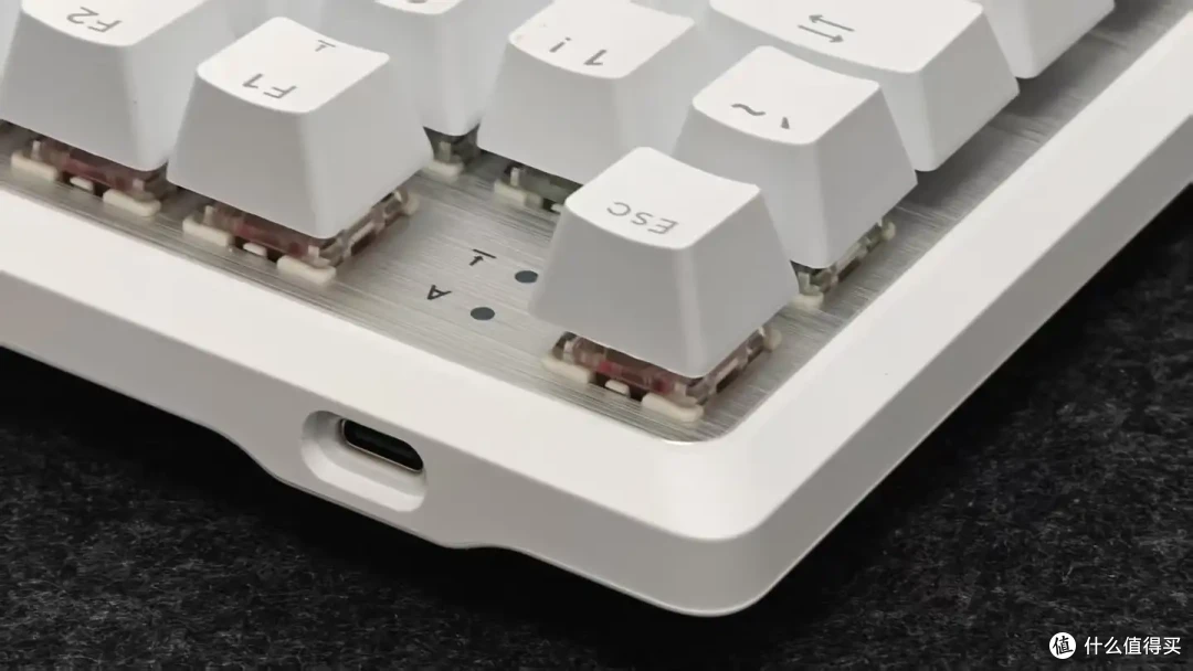 海盗船新款磁轴键盘开箱——K70PRO TKL加量不加价