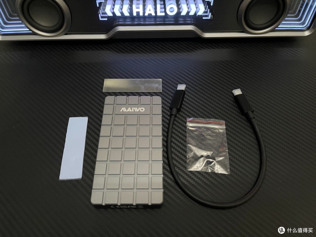 MacBook Pro 存储告急?低成本折腾记:麦沃 USB4.0 硬盘盒 + 赛可驰 1T 固态,扩展大空间!