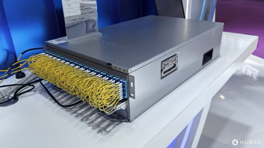  思科 51.2Tbps 芯片炸裂发布！AI 网络迎来新王者