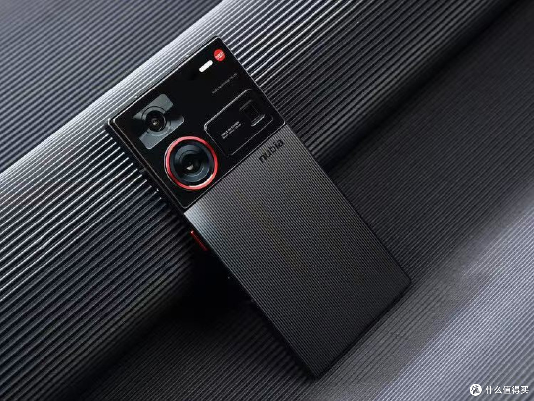 努比亚放弃高利润,从4699跌至3176元,三主摄+真全面屏+6000mAh