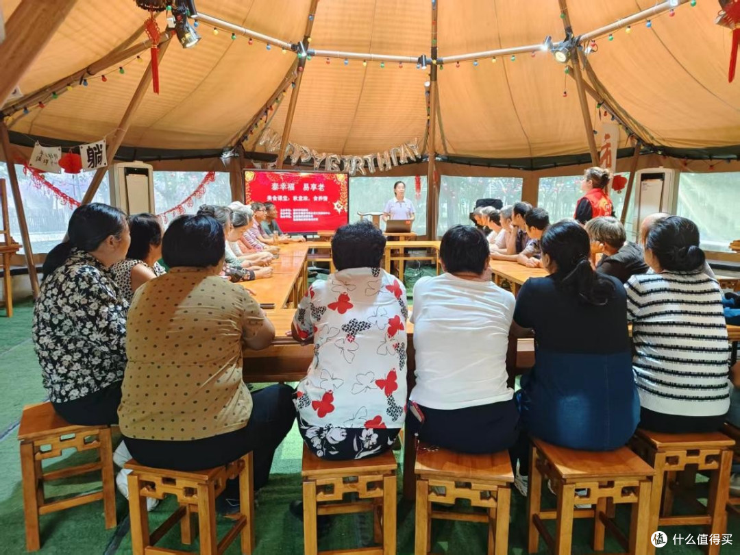 江苏泰兴“泰幸福·易享老”：秋食雅韵里共赴美好“食”光