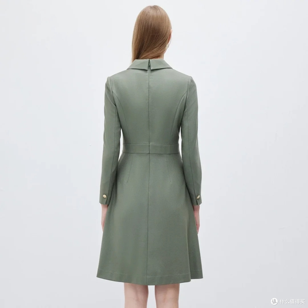 Scofield羊毛裙:职场女性的优雅选择