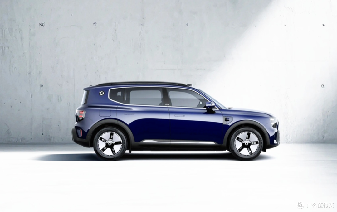 18.99万的“奔驰混动SUV”,纯电续航252km,综合续航1615km