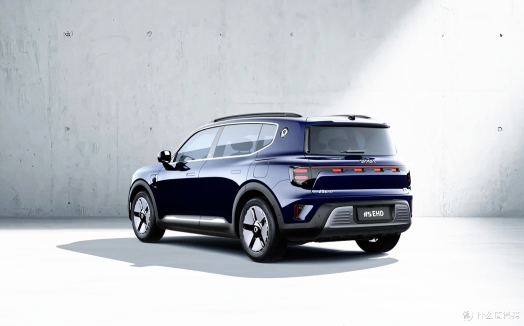 18.99万的“奔驰混动SUV”,纯电续航252km,综合续航1615km