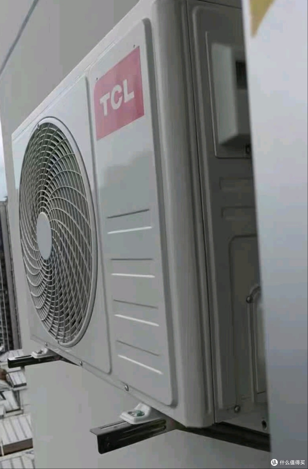 TCL小蓝翼空调:省电舒适之选