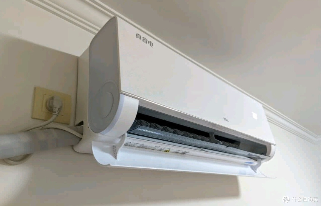 TCL小蓝翼空调:省电舒适之选