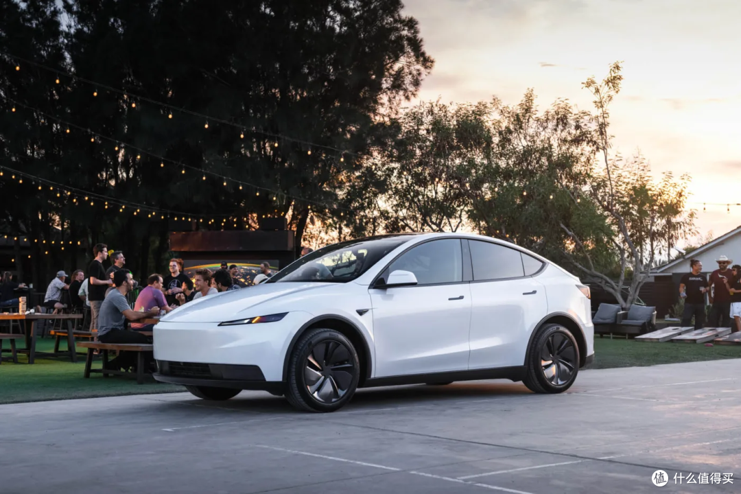 特斯拉推出“Standard”入门版:Model Y/Model 3 标准版正式发布
