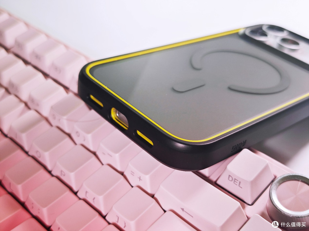 国庆喜提iPhone 17 Pro Max！小万元的手机摔了磕了怎么办?