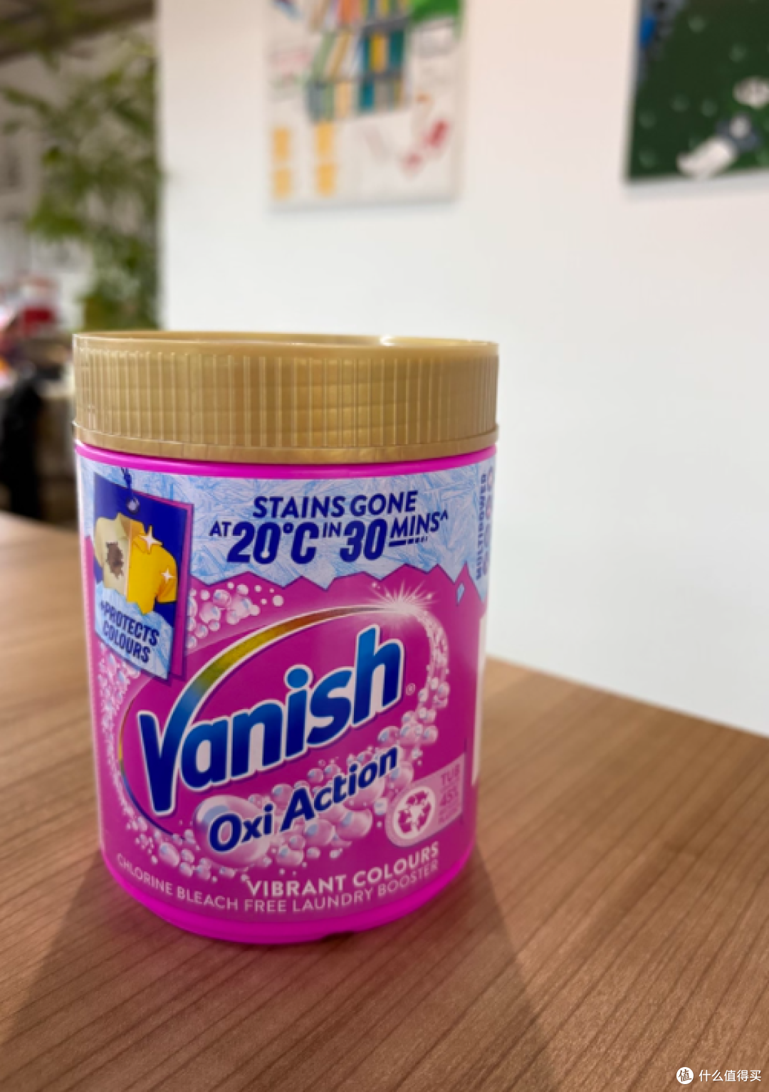 🚨 谁懂啊!衣服沾渍直接扔?这瓶救星让我少花几千块!