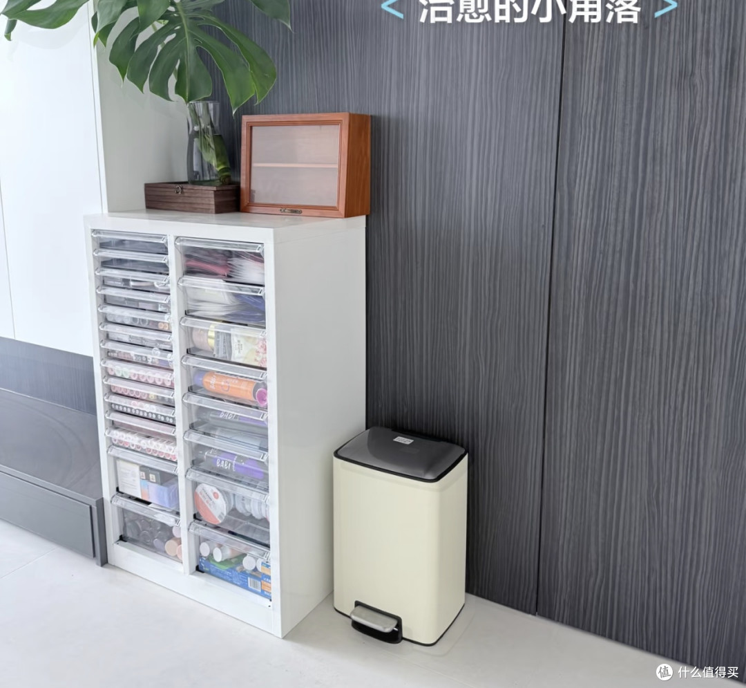 厨房美学:垃圾桶的精致设计