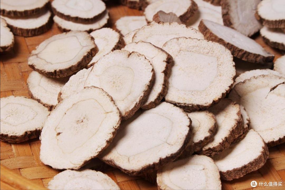 它是羊膻味“克星”，炖肉时放1克，羊汤更鲜美更浓郁，不腥不膻