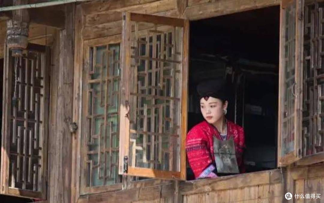 千年长发村的养发秘诀:红瑶族如何用草本智慧养护乌黑秀发?