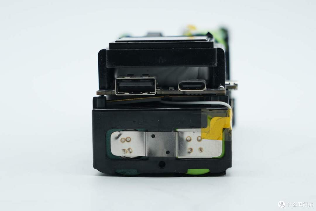 支持140W PD3.1快充，正浩170W 25000mAh快充移动电源拆解
